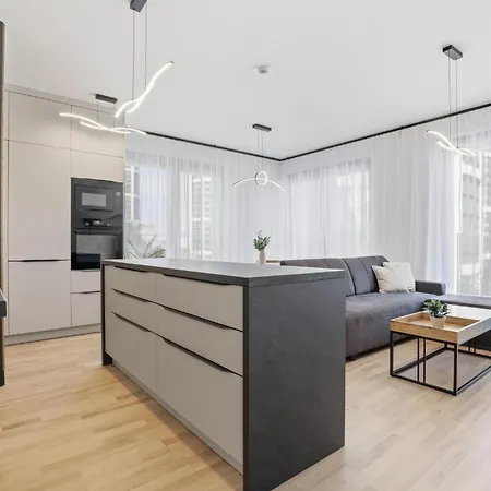 Modern 2-bedroom In Downtown 아파트 *